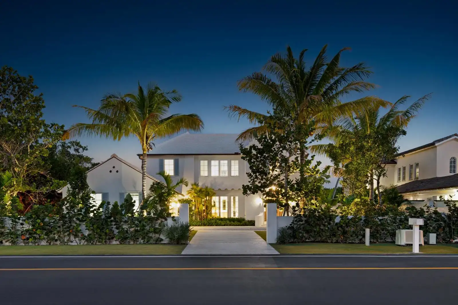2219 Ibis Isle Road E, Palm Beach FL 33480 photo 3