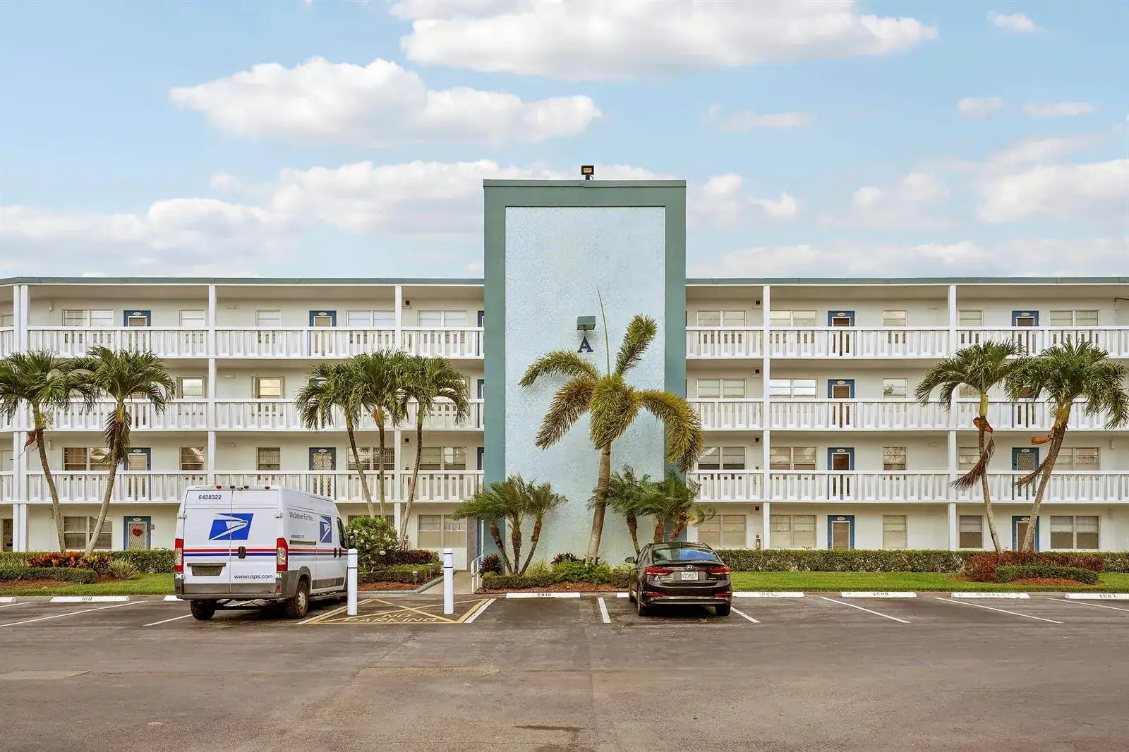 1011, 290 , 16 , 146 Exeter, Dorset , Mansfield , Mansfield, Boca Raton FL 33434
