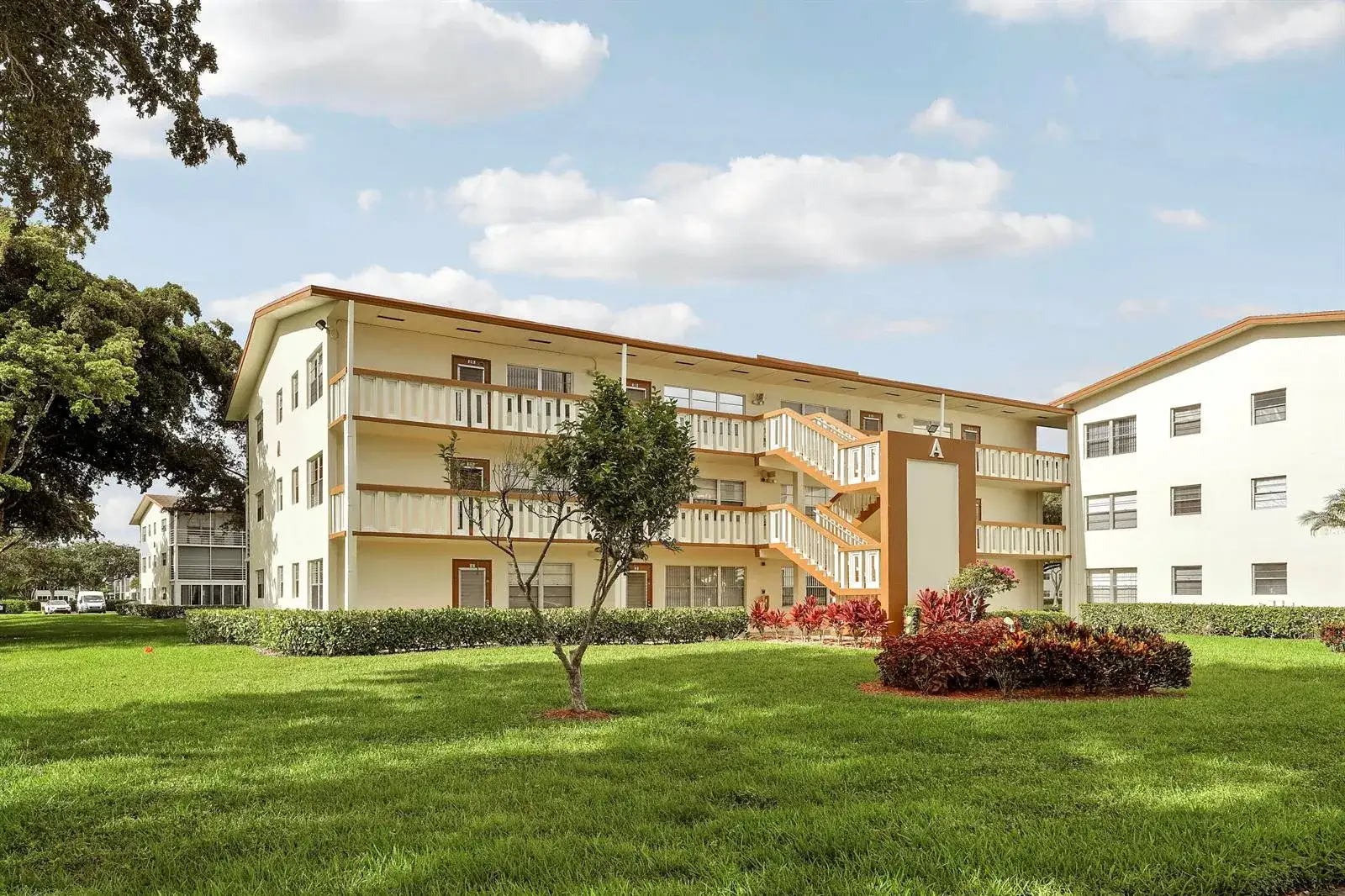 1011, 290 , 16 , 146 Exeter, Dorset , Mansfield , Mansfield, Boca Raton FL 33434 photo 2