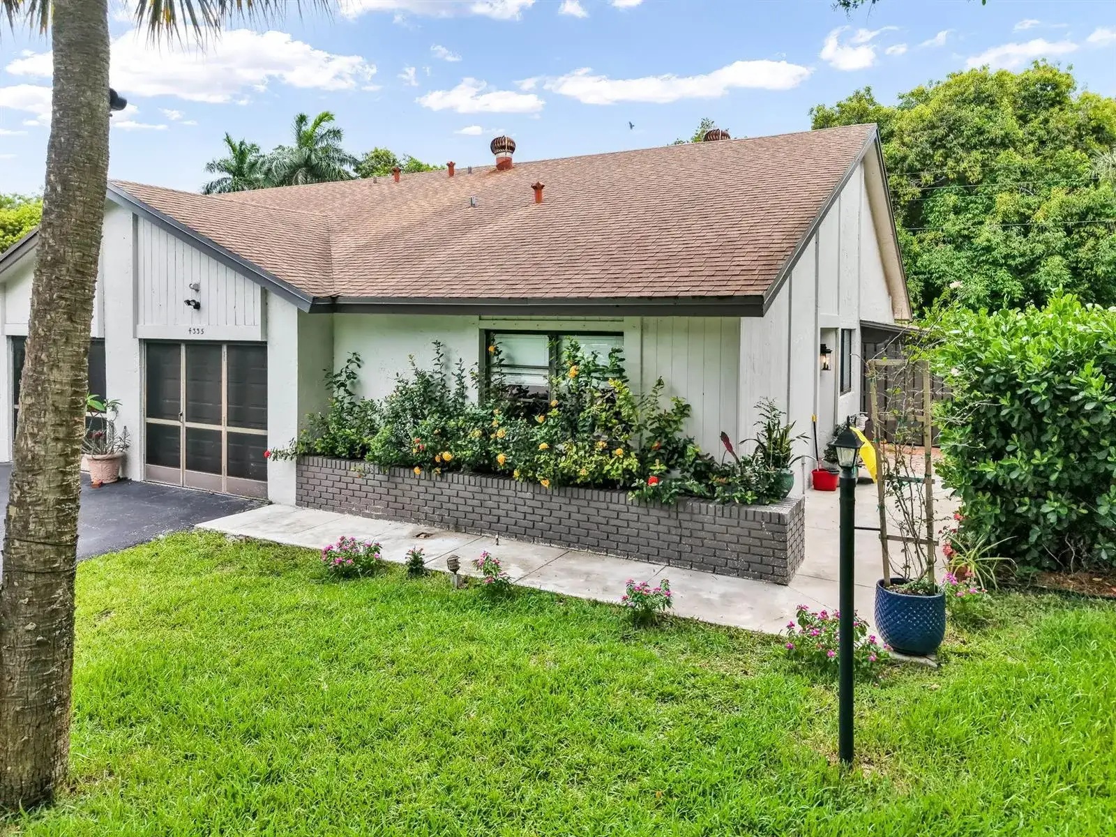 4335 N Palm Forest Dr Drive N, Delray Beach FL 33445 photo 2
