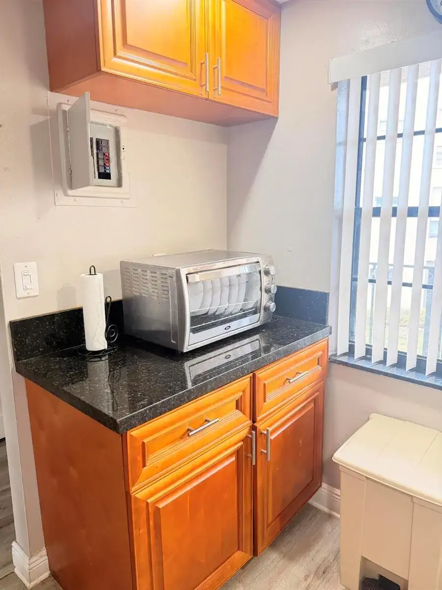 6451 N University Drive Apt 212, Tamarac FL 33321 photo 4