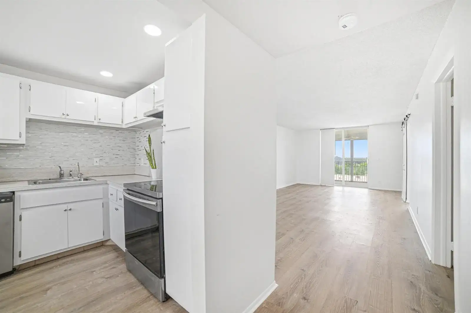 5700 NW 2nd Avenue # 705, Boca Raton FL 33487 photo 5