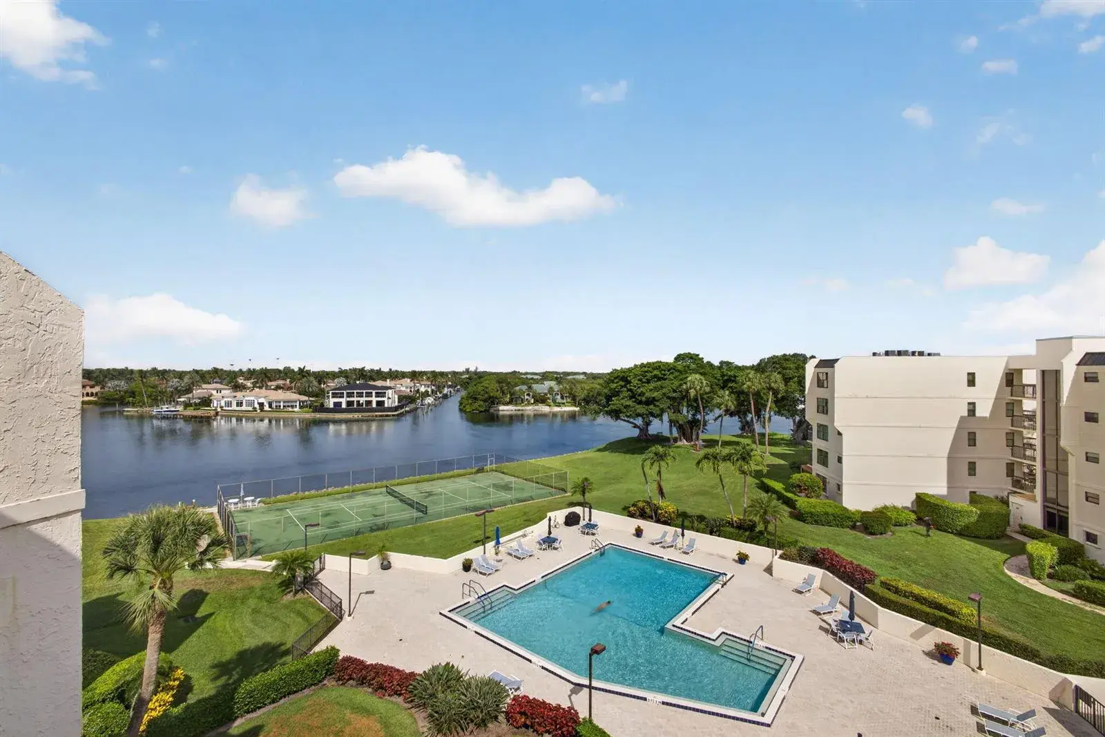 364 Golfview Road # 506, North Palm Beach FL 33408