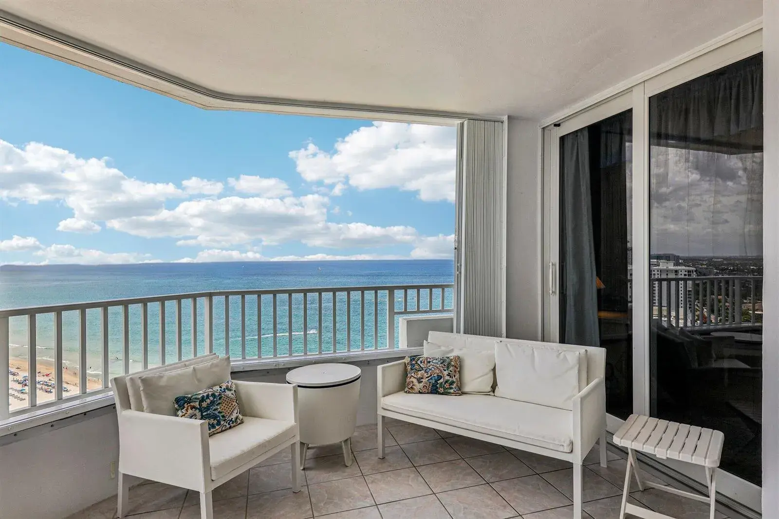 1340 S Ocean Boulevard # 2303, Pompano Beach FL 33062