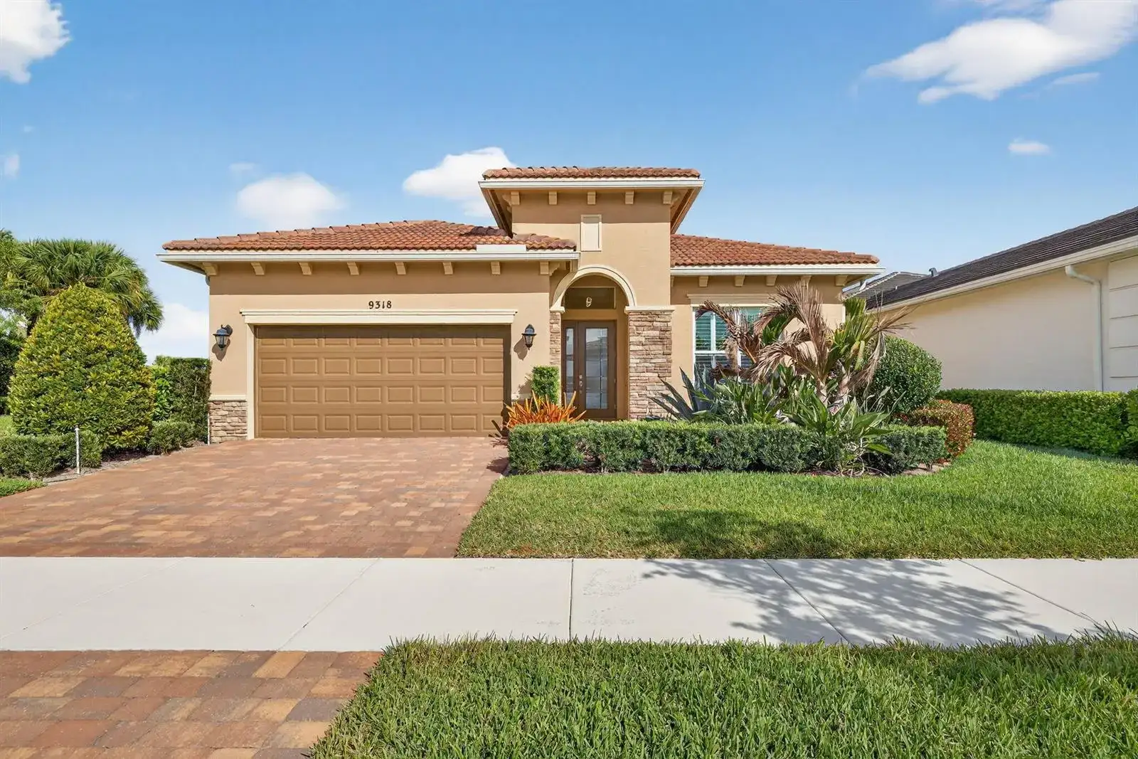 9318 SW Miracoli Way, Port St. Lucie FL 34987 photo 3