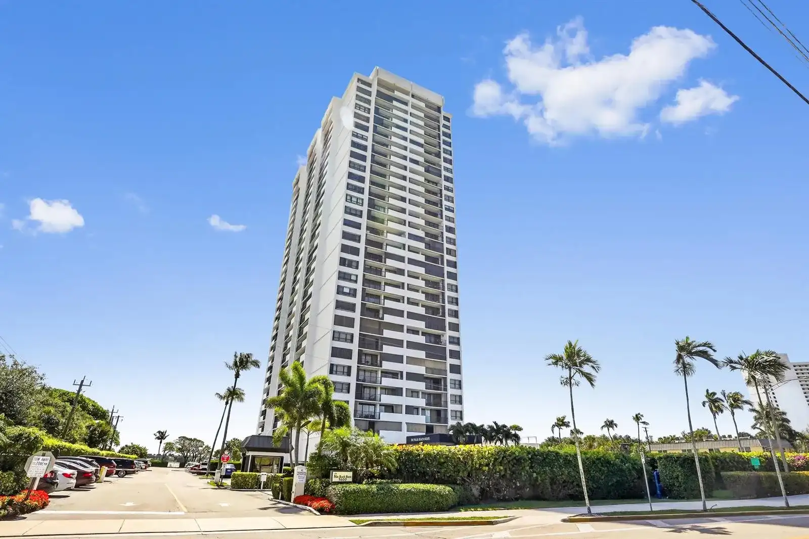 5600 N Flagler Drive # 1106, West Palm Beach FL 33407