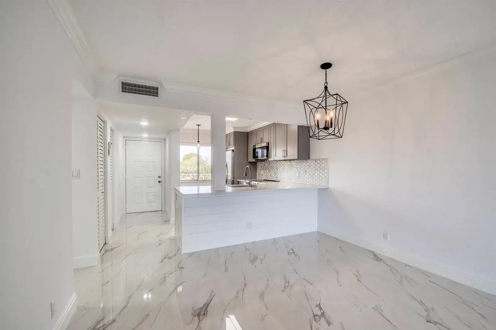 6795 Huntington Lane # 406, Delray Beach FL 33446 photo 4
