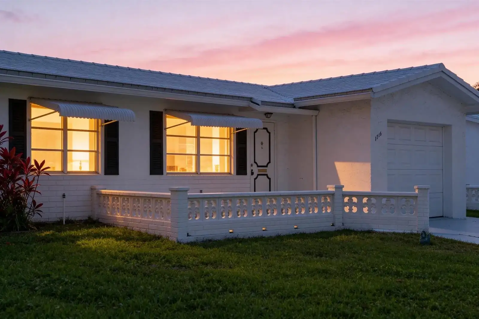 1714 SW 19th Drive, Boynton Beach FL 33426 photo 2