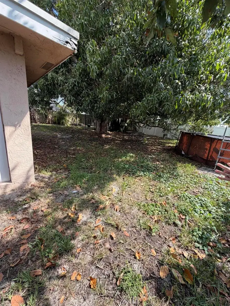104 W Swan Pkwy Parkway W, Royal Palm Beach FL 33411 photo 3