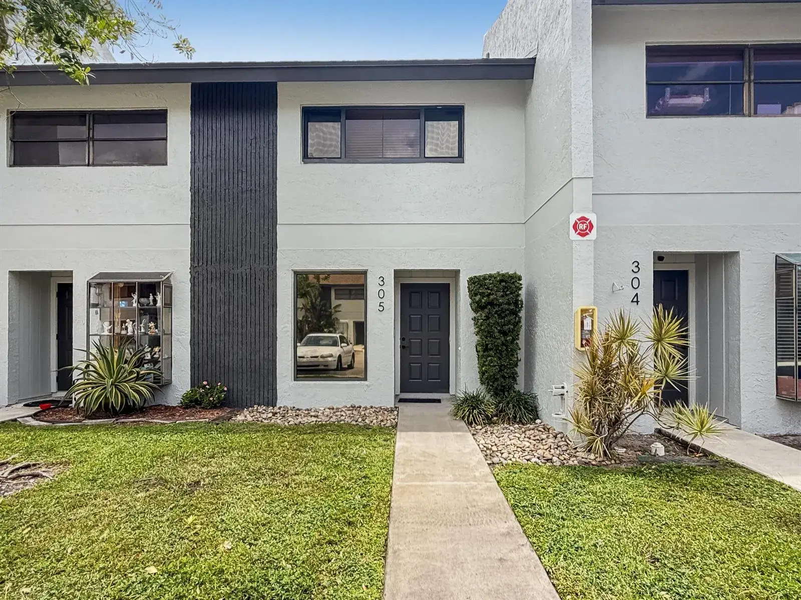 2700 S Oakland Forest Drive # 305, Oakland Park FL 33309