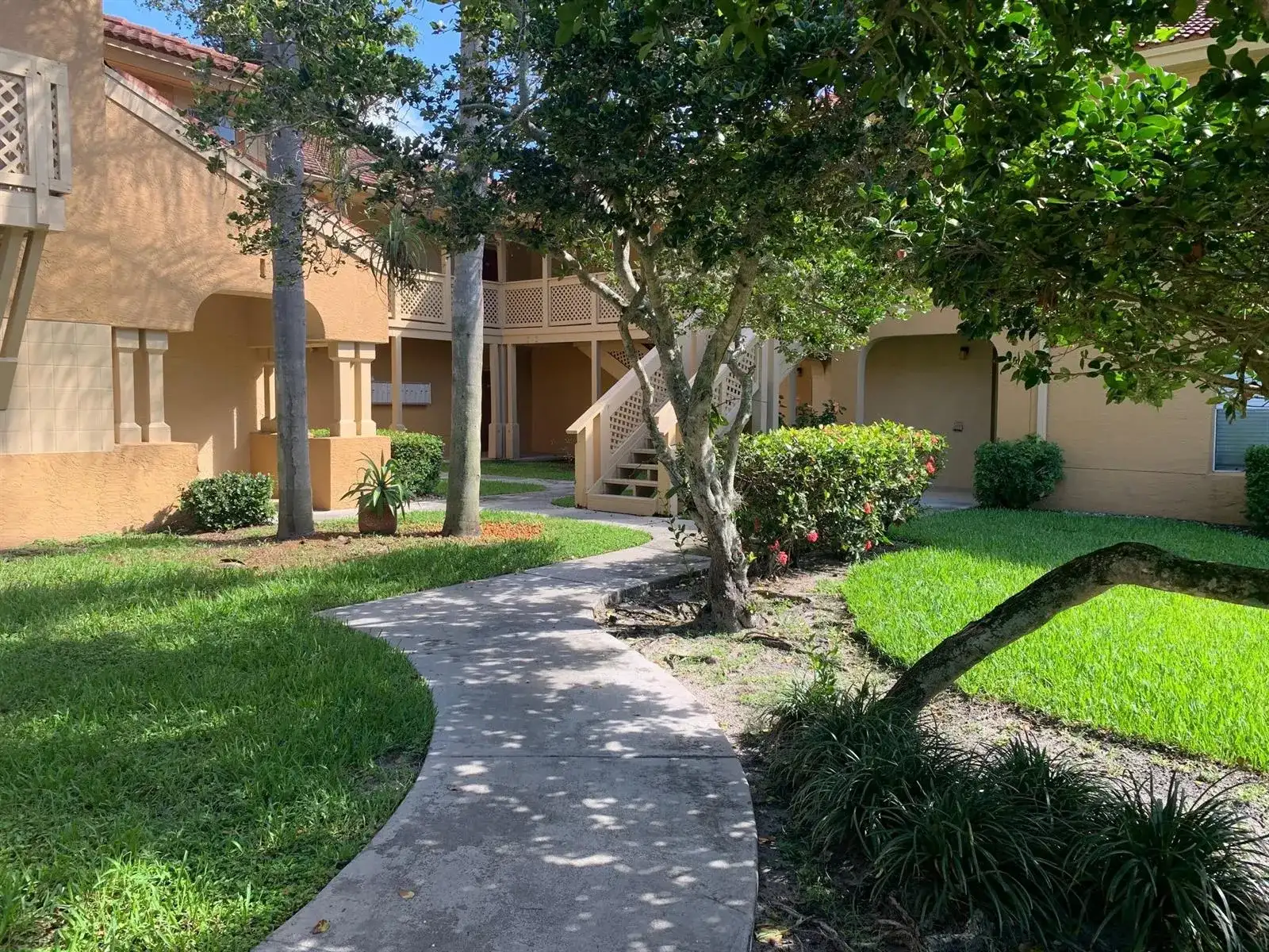 4799 Via Palm Lakes # 1611, West Palm Beach FL 33417 photo 3