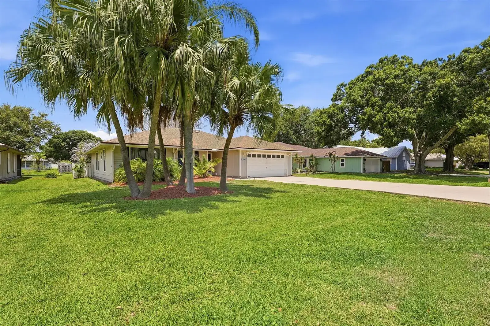724 24th Square, Vero Beach FL 32962 photo 4