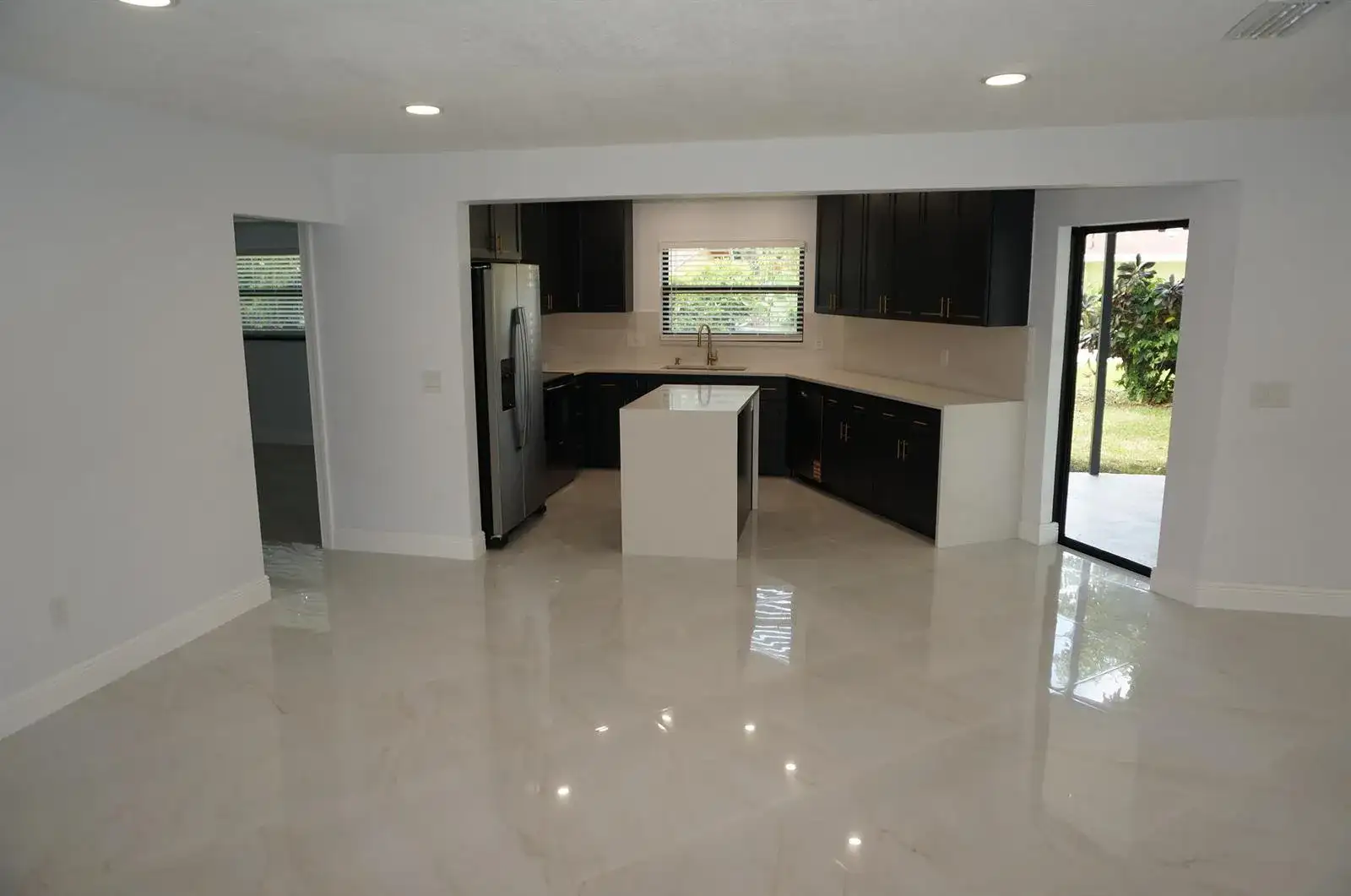 1513 39th Street, West Palm Beach FL 33407 photo 2