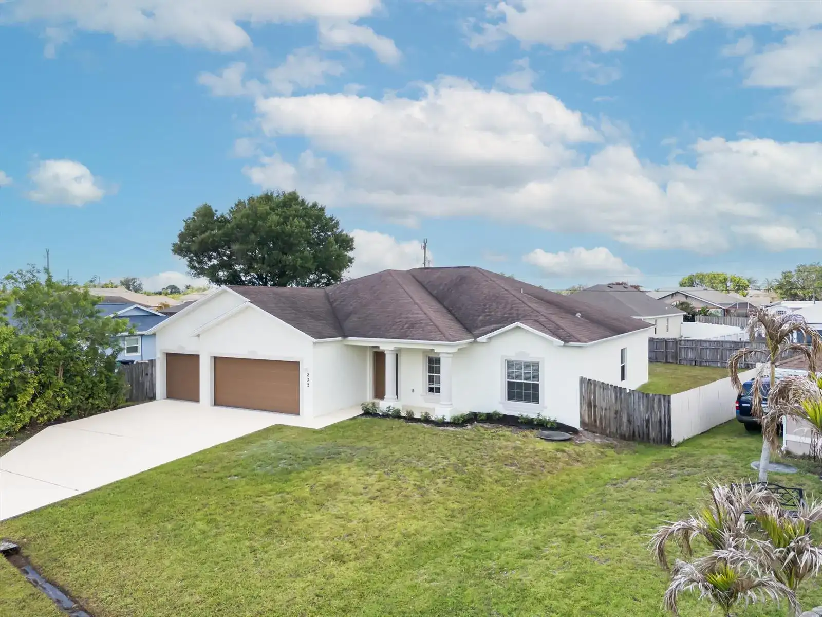 232 SW Aldoro Place, Port St. Lucie FL 34953 photo 2