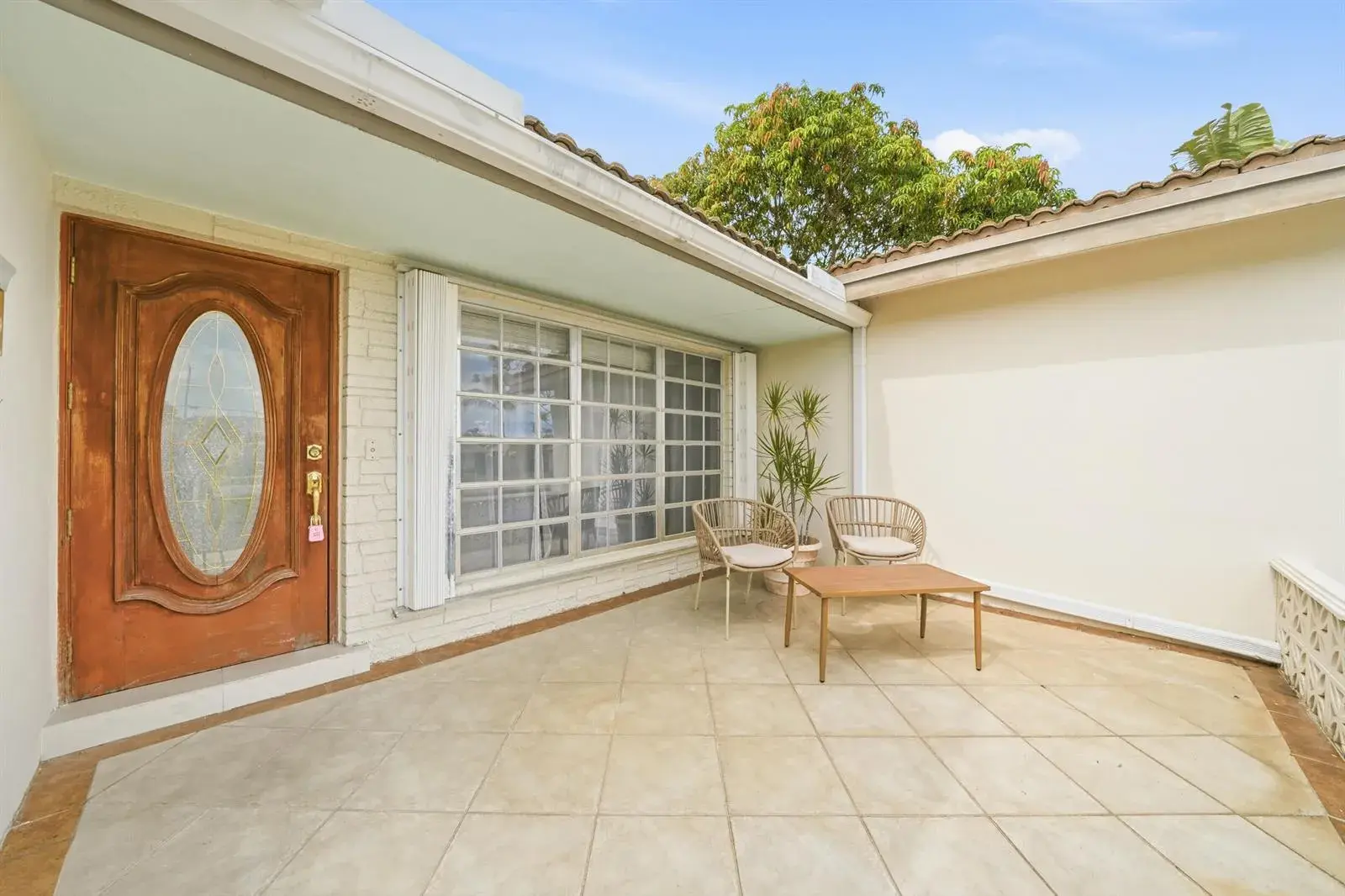 5501 Monroe Street, Hollywood FL 33021