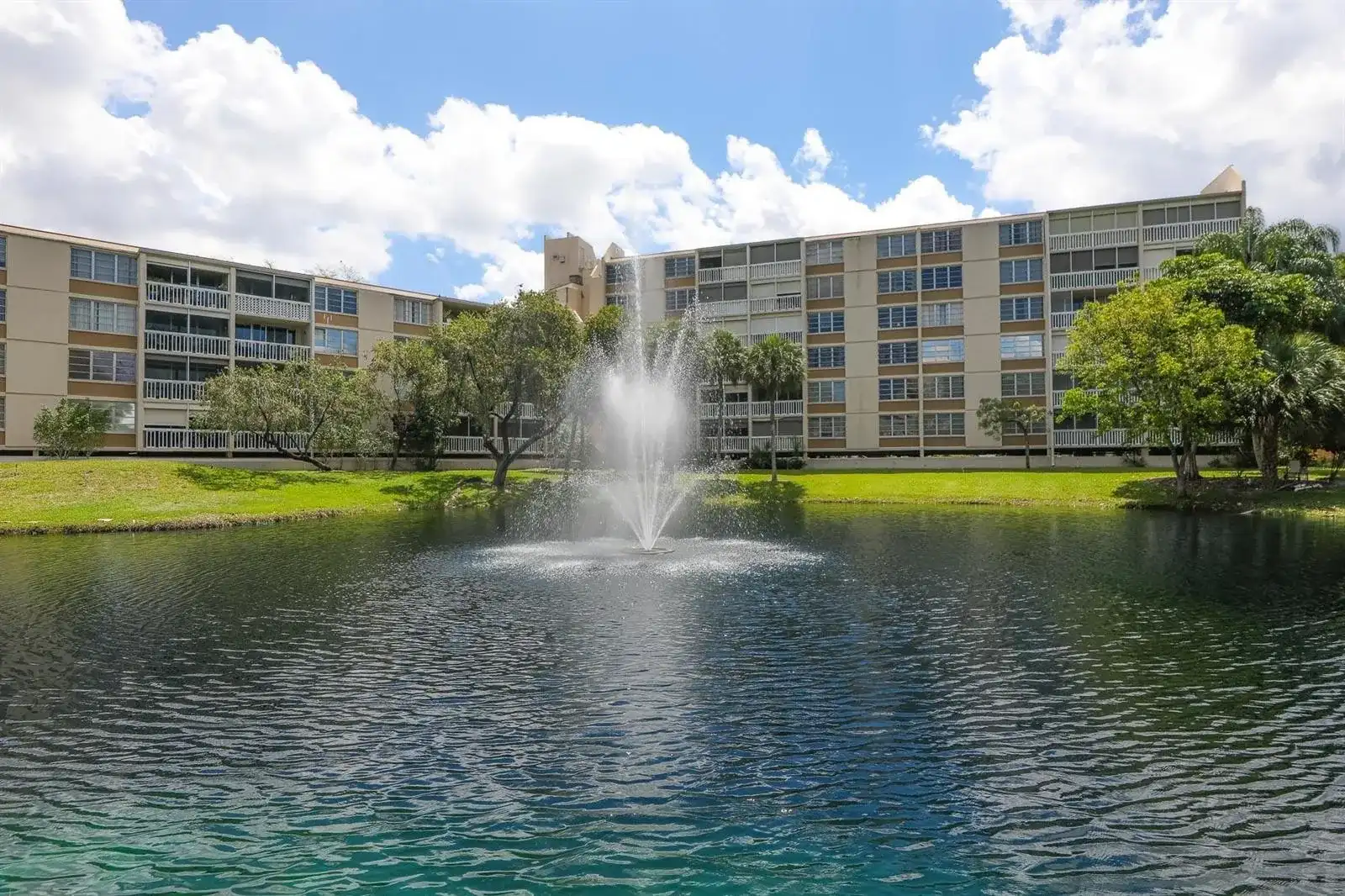 7081 Environ Boulevard # 143, Lauderhill FL 33319