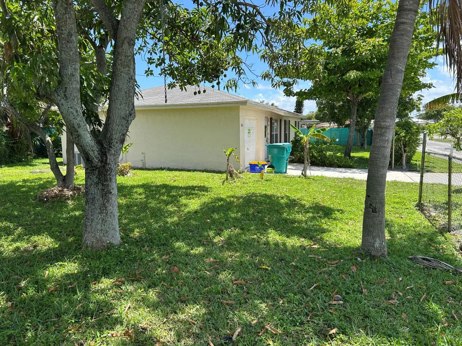 806 NW 1st Street, Boynton Beach FL 33435 photo 4