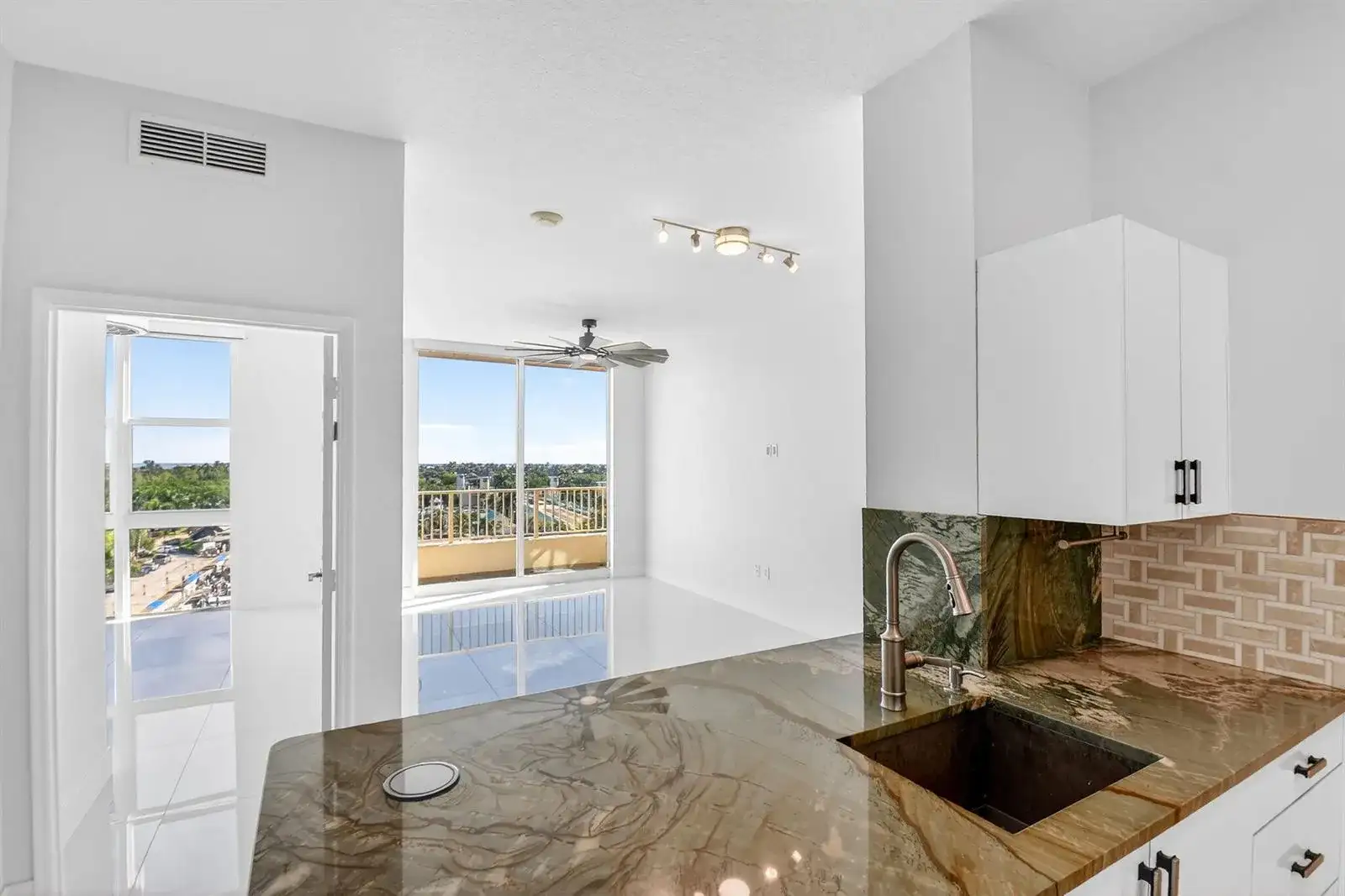 100 NE 6th Street # 704, Boynton Beach FL 33435 photo 2