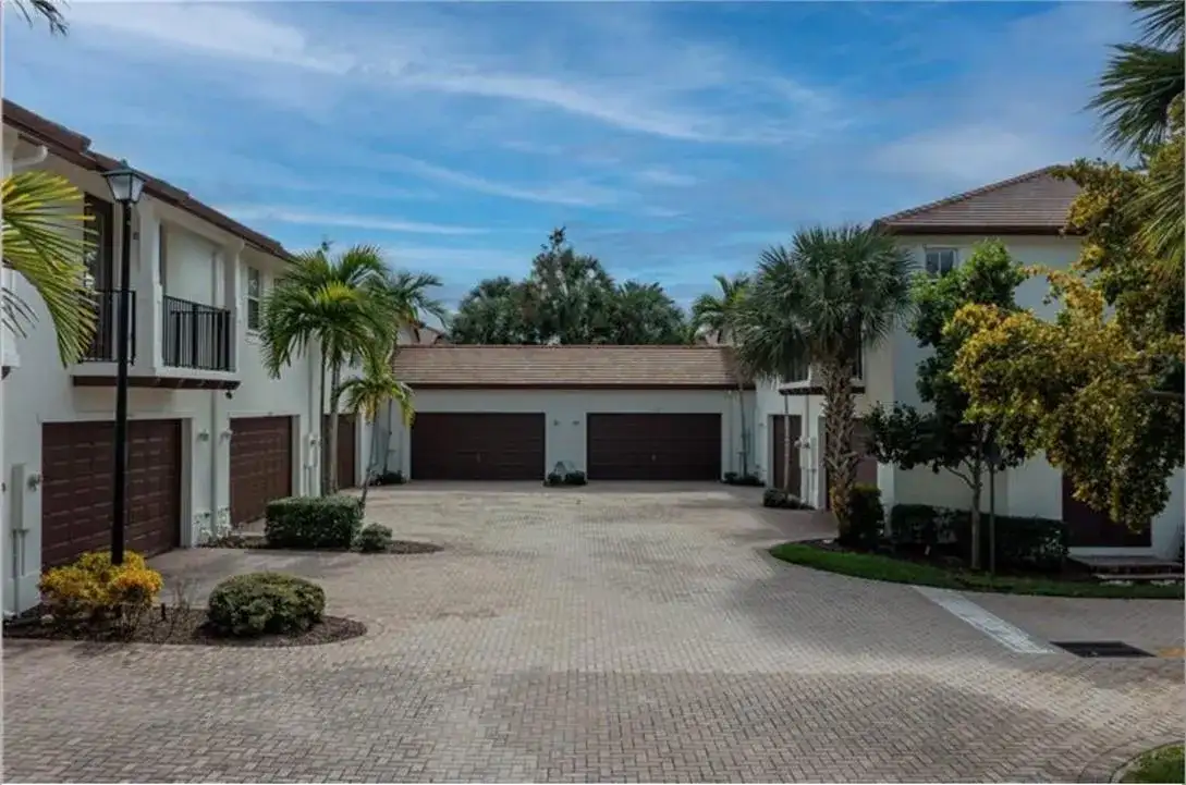 4658 Monarch Way, Coconut Creek FL 33073 photo 5