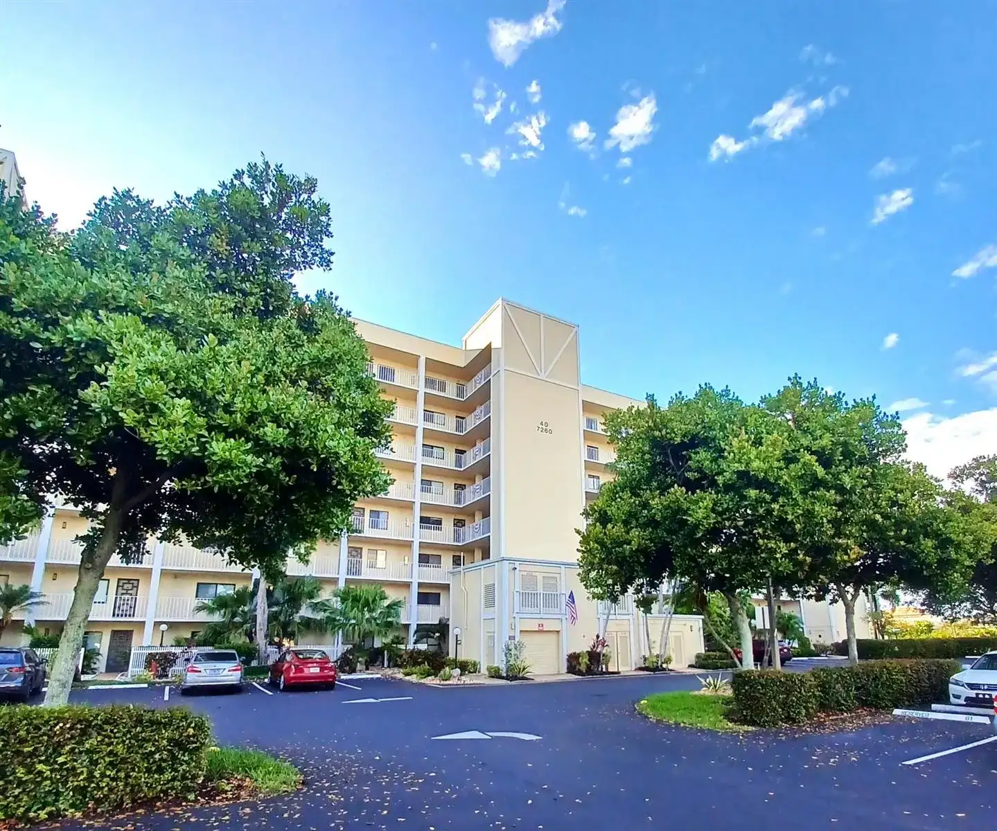 7260 Kinghurst Drive # 406, Delray Beach FL 33446 photo 3