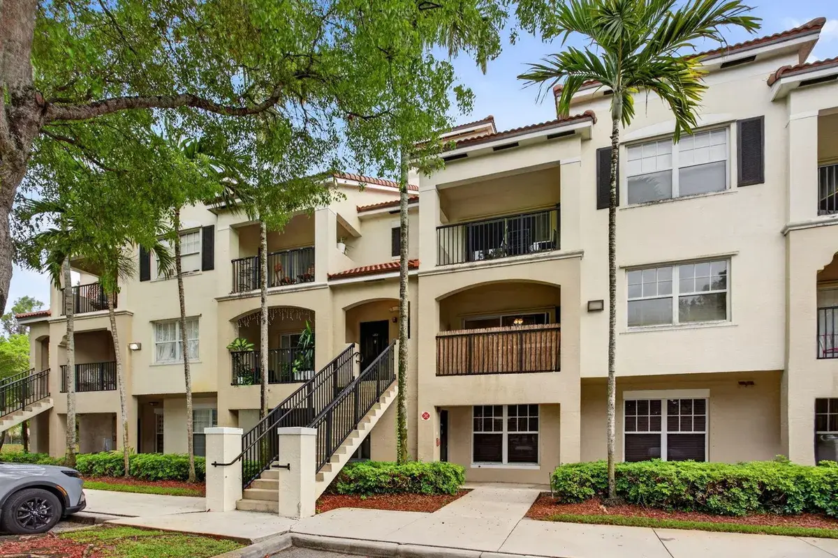 5880 W Sample Road # 206, Coral Springs FL 33067