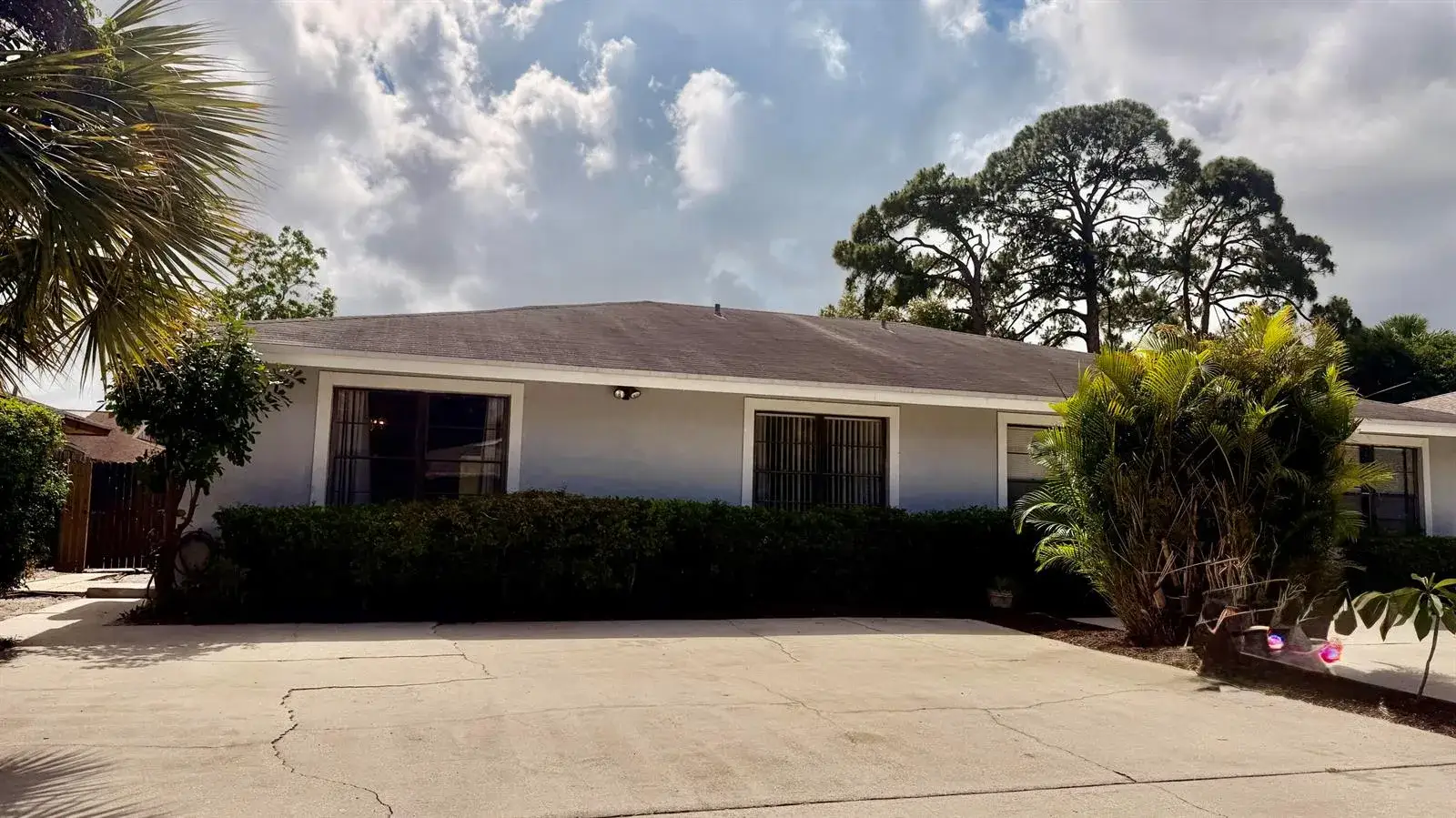 9121 E Highland Pines Drive, Palm Beach Gardens FL 33418