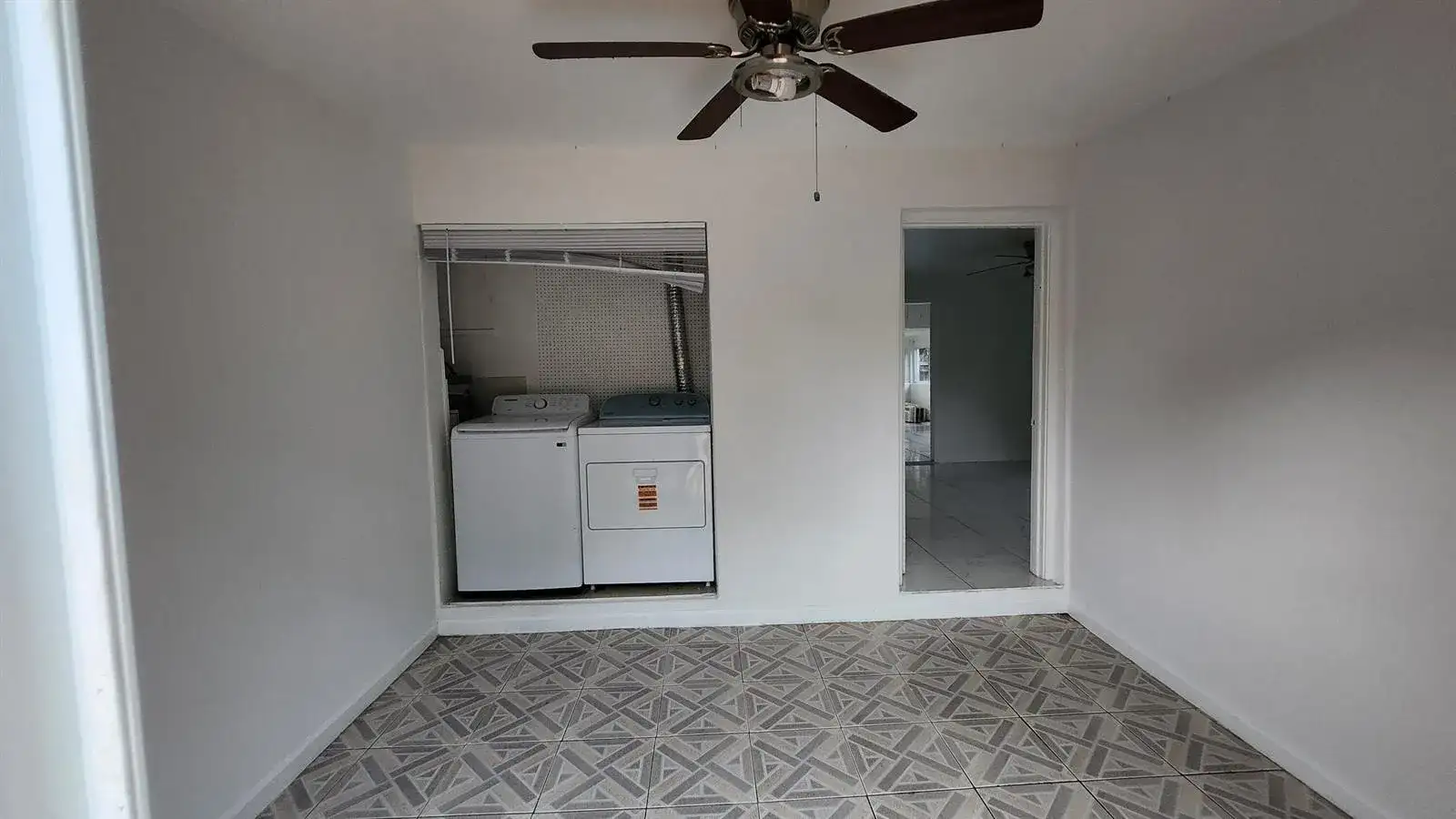 43 SW 11th Street, Dania Beach FL 33004 photo 3