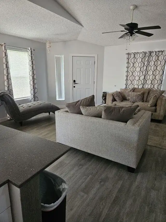 2812 Stoneway Lane Unit B, Fort Pierce FL 34982 photo 4