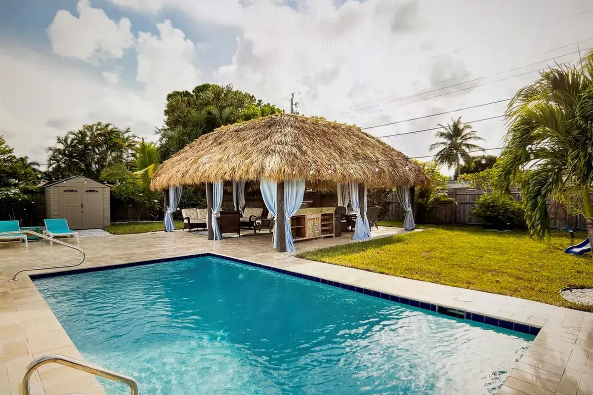 9507 Bellewood Street, Palm Beach Gardens FL 33410
