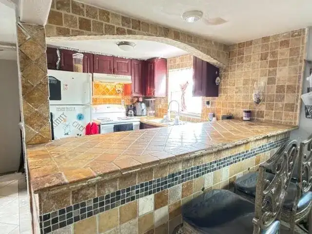 1185 Alto Road, Lake Worth FL 33462 photo 3