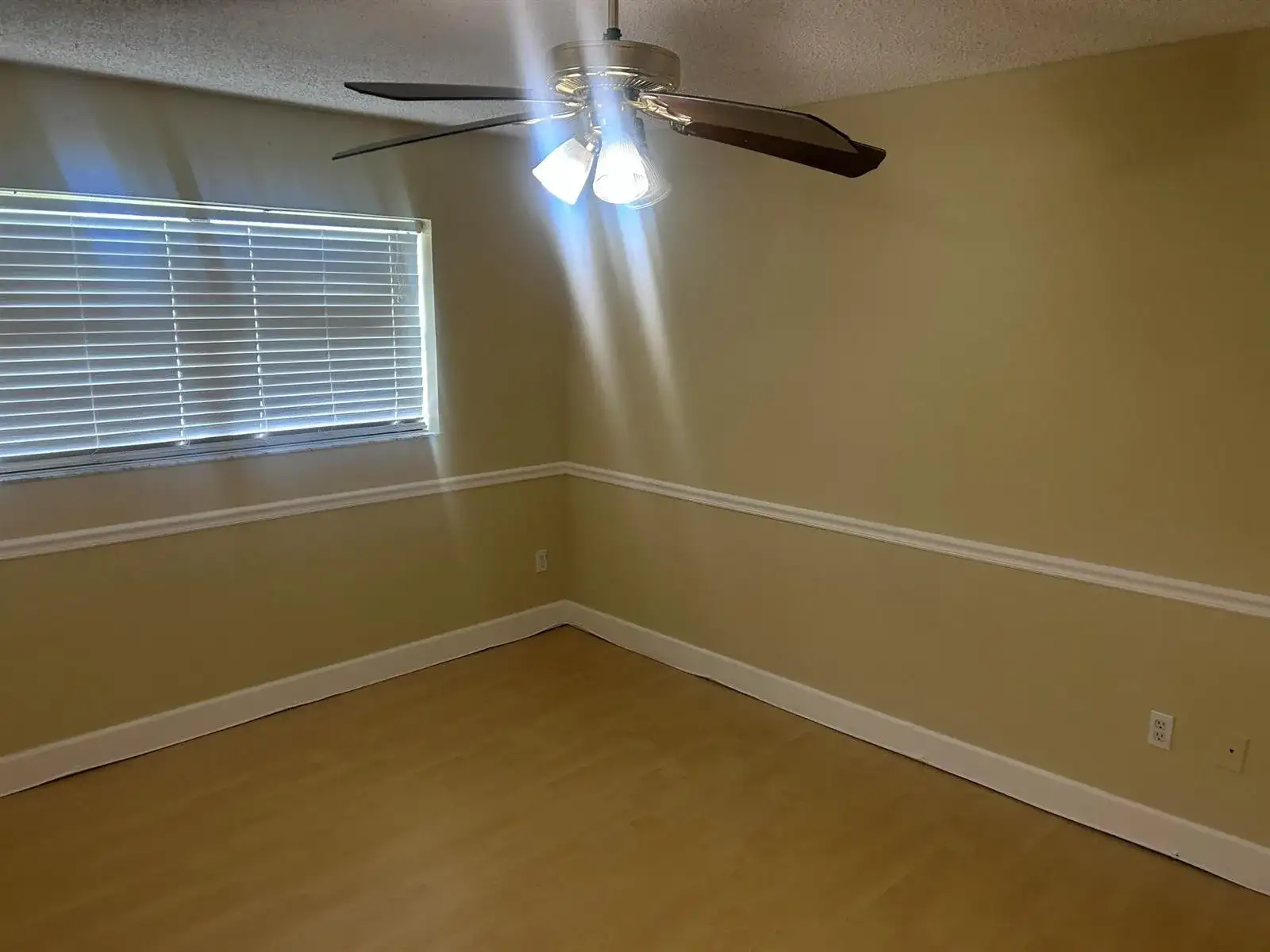 18310 Mediterranean Boulevard # 24, Hialeah FL 33015 photo 4