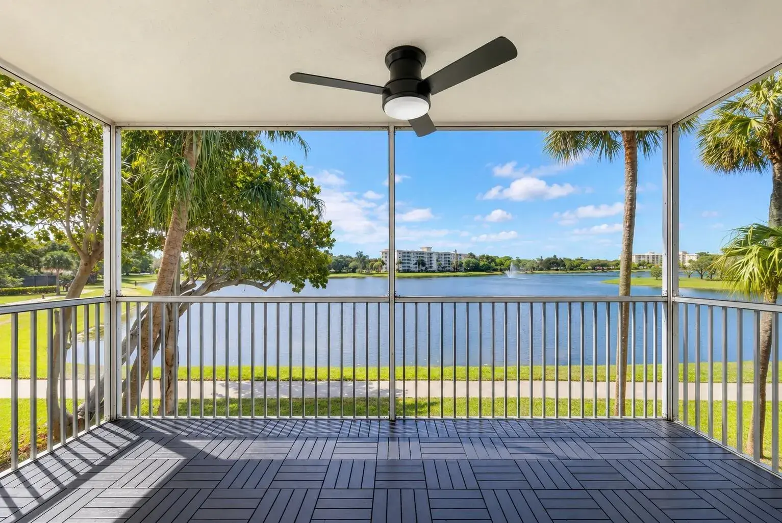 2900 N Course Drive # 208, Pompano Beach FL 33069