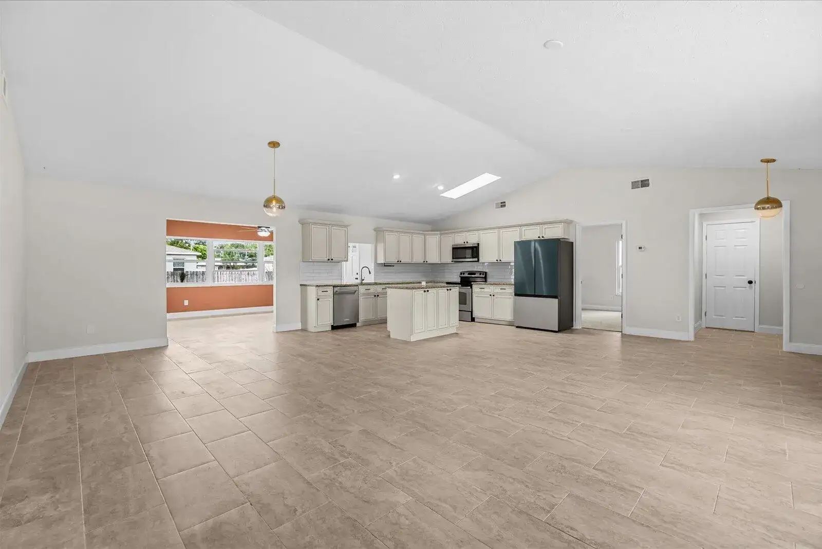 371 SW Butler Avenue, Port St. Lucie FL 34983 photo 4