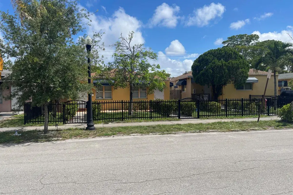 1948 Buchanan Street, Hollywood FL 33020