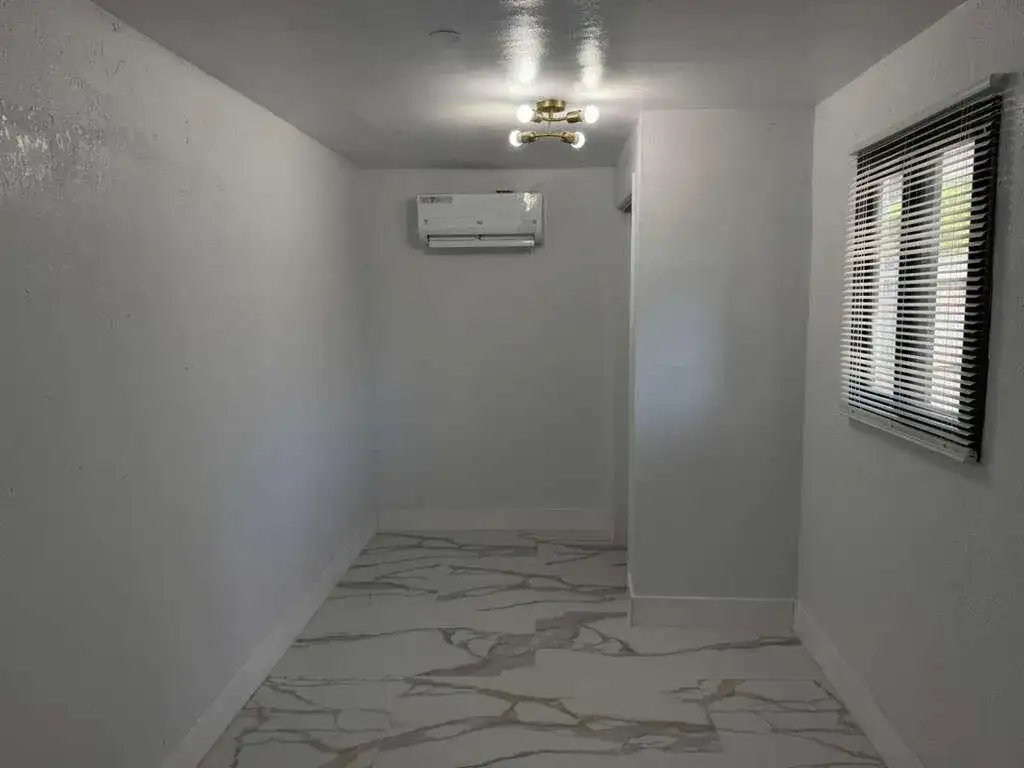 160 SE 15th Avenue, Pompano Beach FL 33060 photo 2