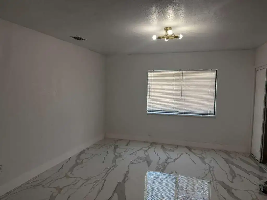 160 SE 15th Avenue, Pompano Beach FL 33060 photo 4