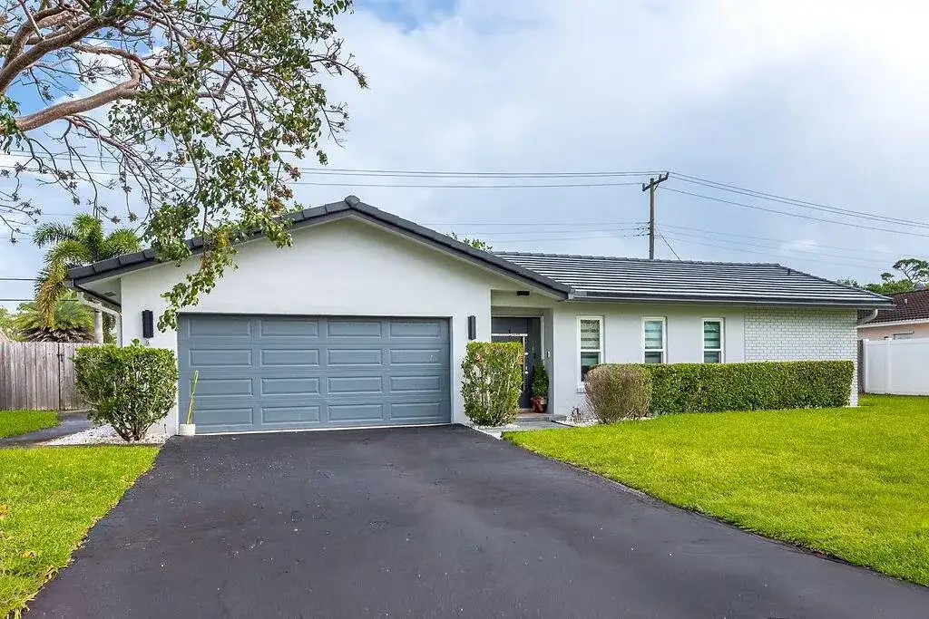 115 St Cloud Lane, Boca Raton FL 33431 photo 2