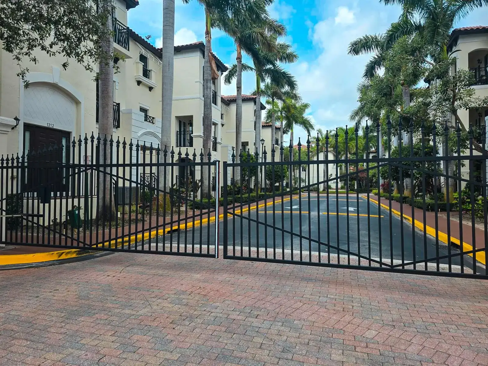1602 Coastal Bay Boulevard, Boynton Beach FL 33435 photo 2