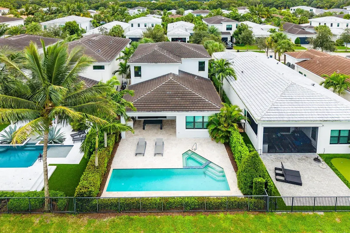 13689 Artisan Circle, Palm Beach Gardens FL 33418