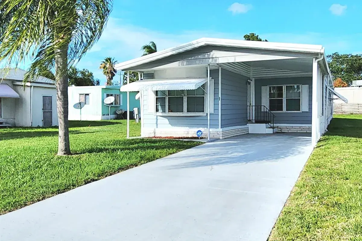 249 Camino Del Rio, Port St. Lucie FL 34952