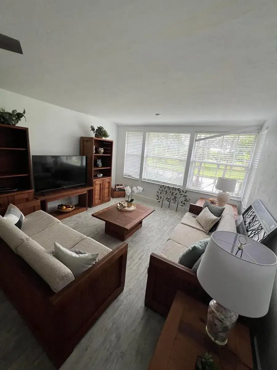 1408 Palm Beach Trace Drive, Royal Palm Beach FL 33411 photo 5