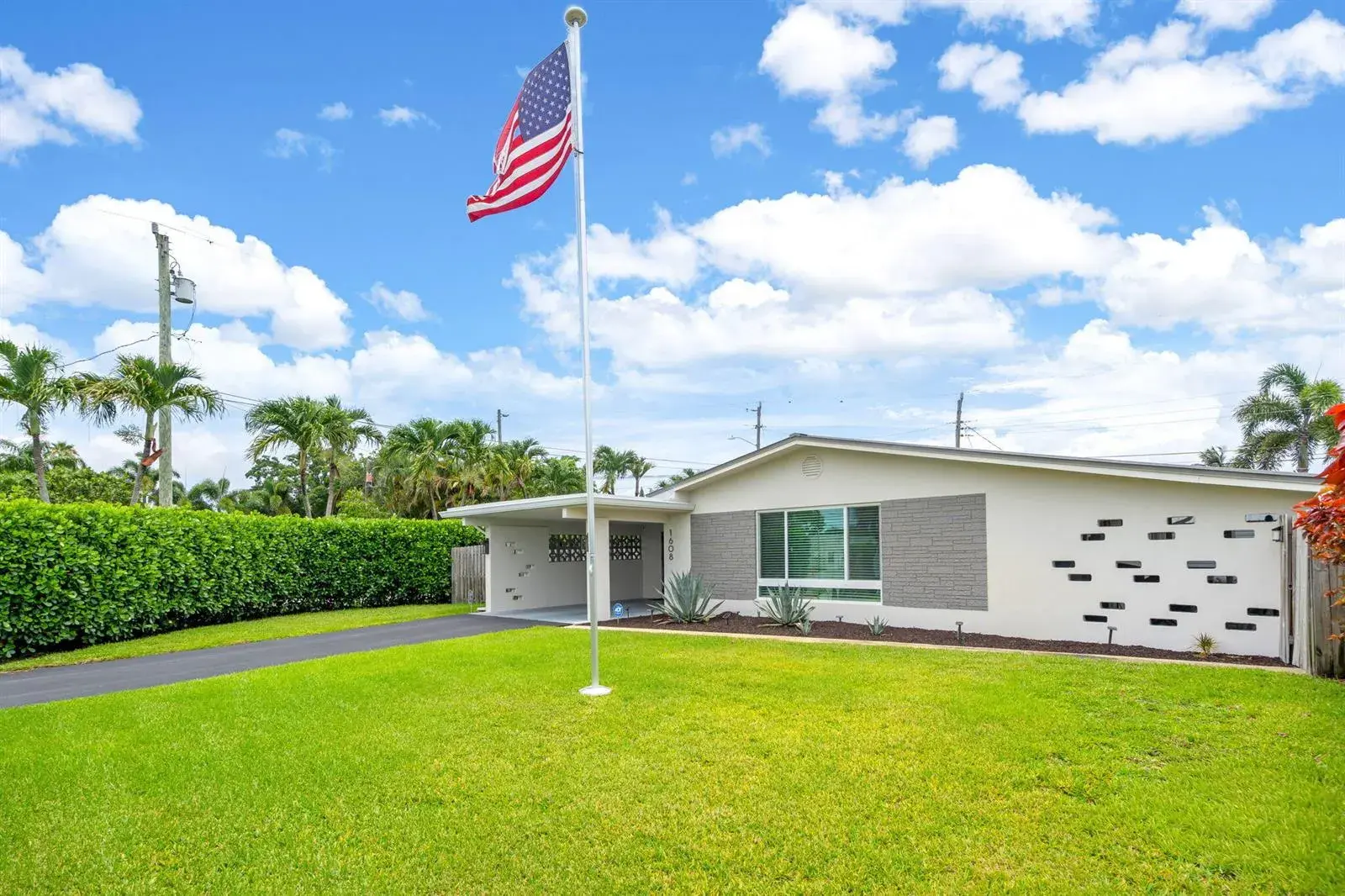 1608 NE 14th Terrace, Fort Lauderdale FL 33305