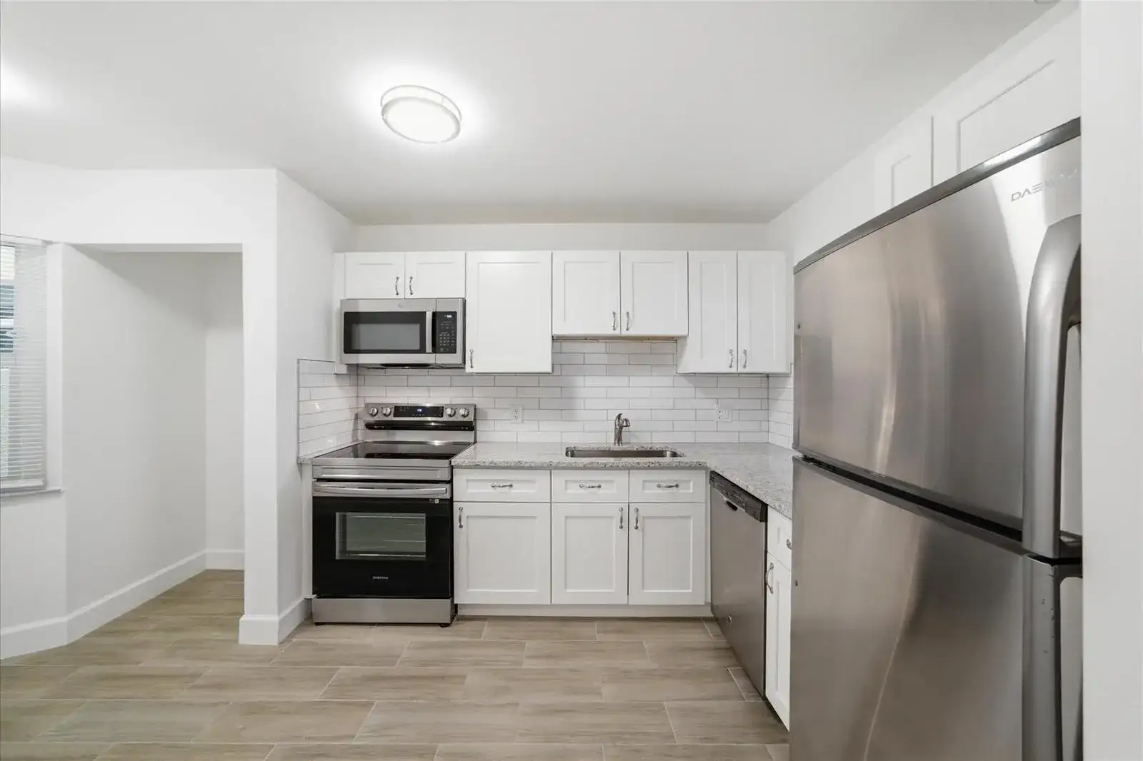 428 Grove Isle Circle # 9, Vero Beach FL 32962 photo 3