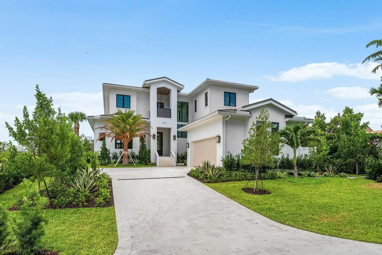 908 N Atlantic Drive, Lantana FL 33462
