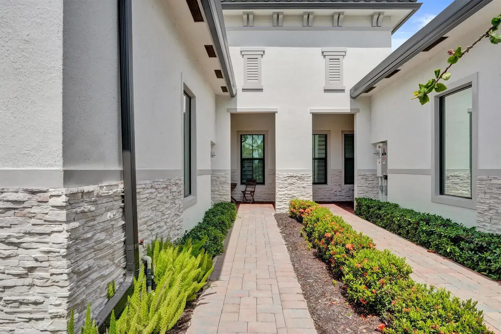 8336 W Blue Spring Drive, Parkland FL 33067 photo 3