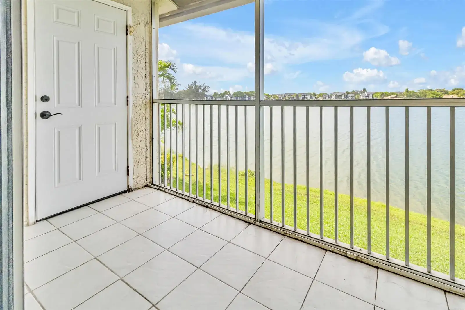 5510 Lakeside Drive # 202, Margate FL 33063 photo 2