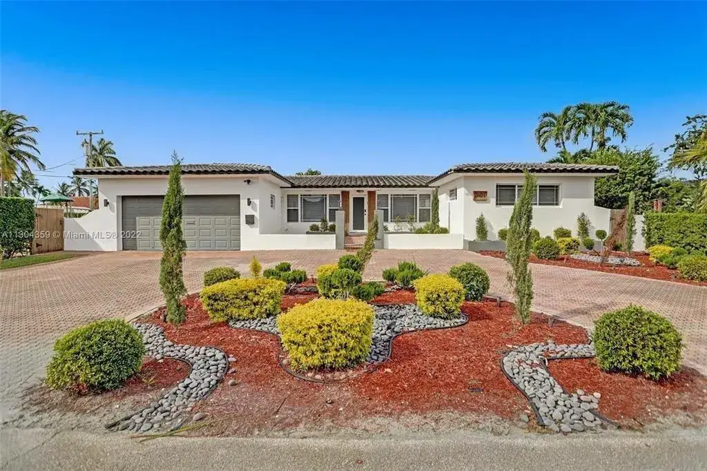 3101 NE 164th Street, North Miami Beach FL 33160