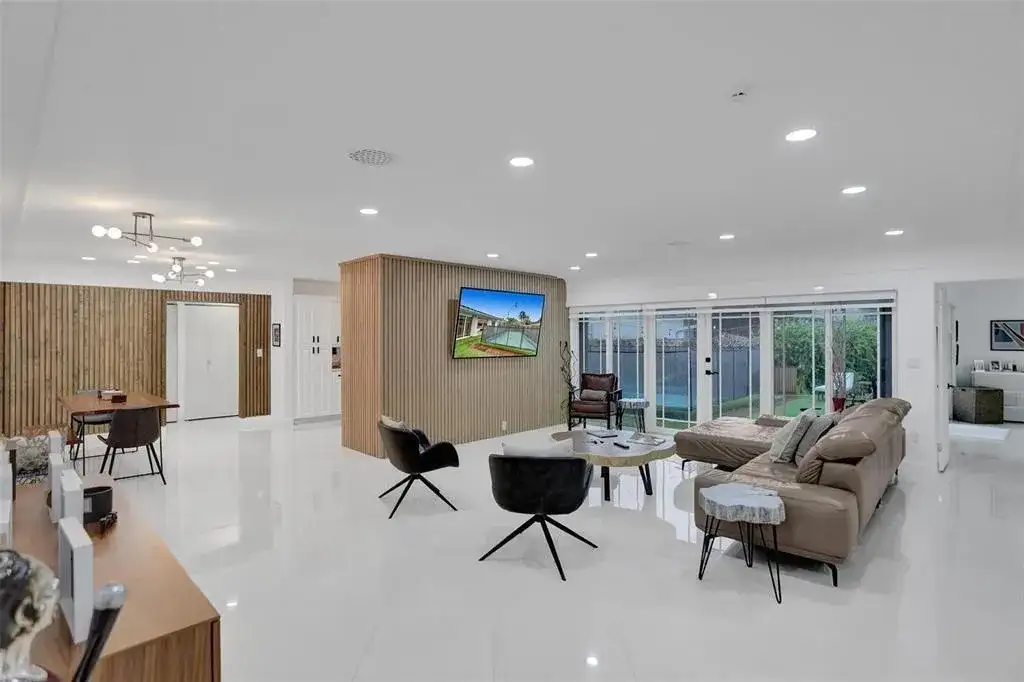 3101 NE 164th Street, North Miami Beach FL 33160 photo 5
