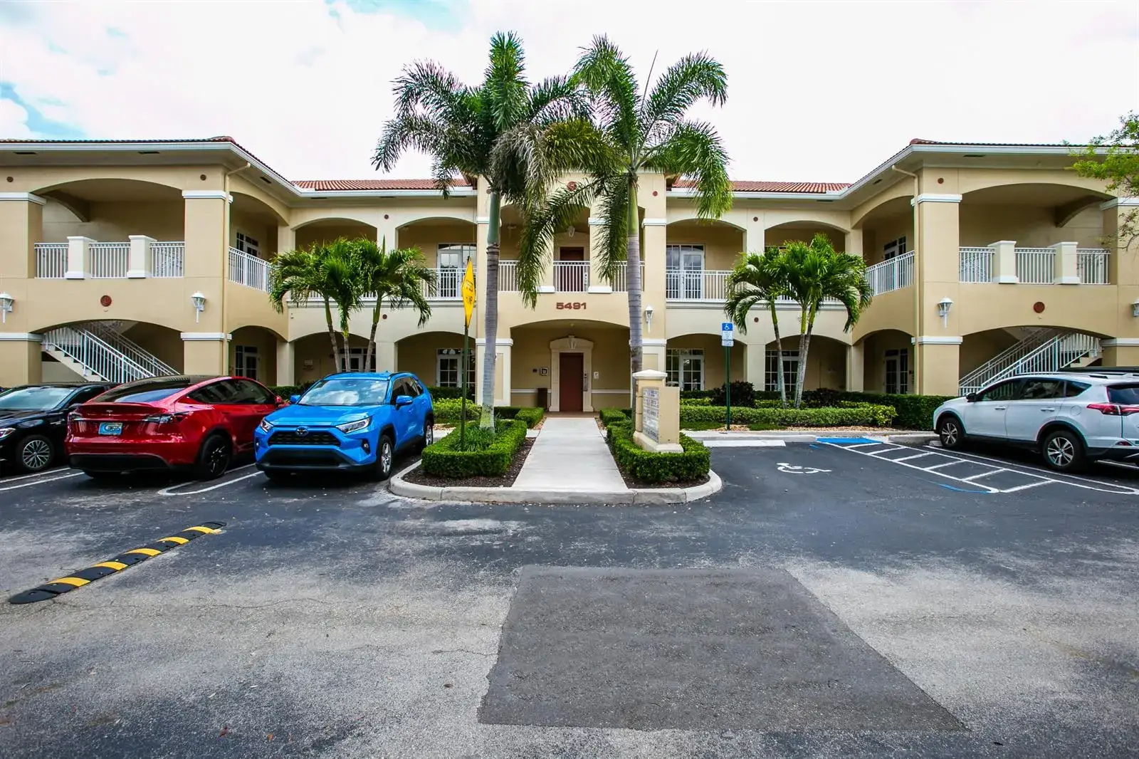 5491 N University Drive # 103, Coral Springs FL 33067
