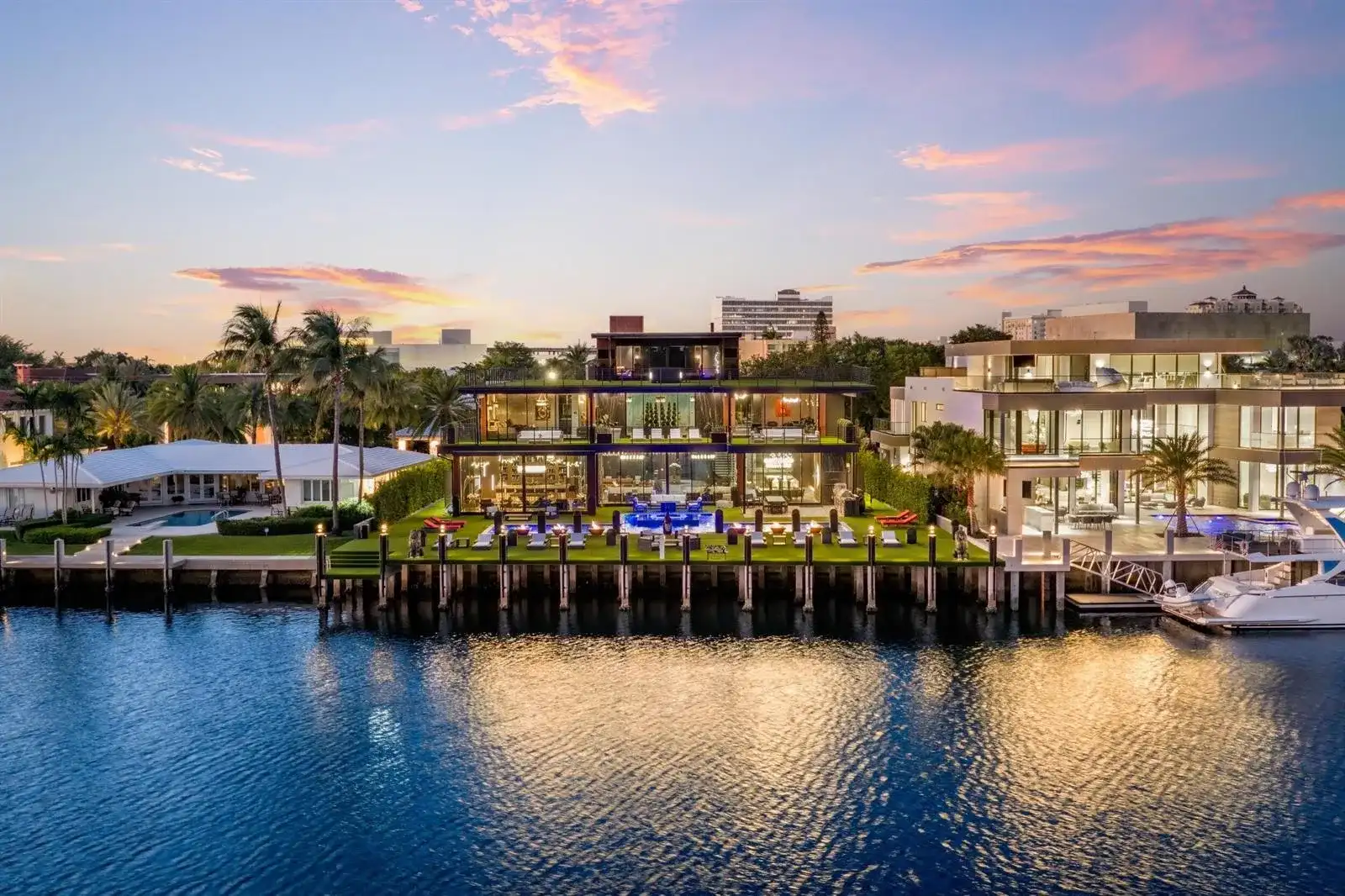 733 Middle River Drive, Fort Lauderdale FL 33304